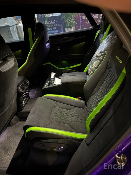 Фото 8 - Lamborghini Urus