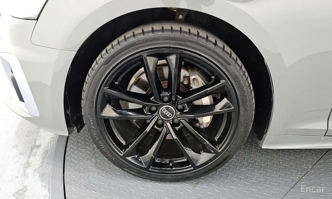 Фото 5 - Audi A5