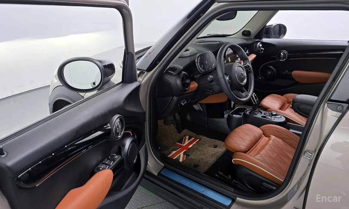 Фото 10 - Mini Cooper