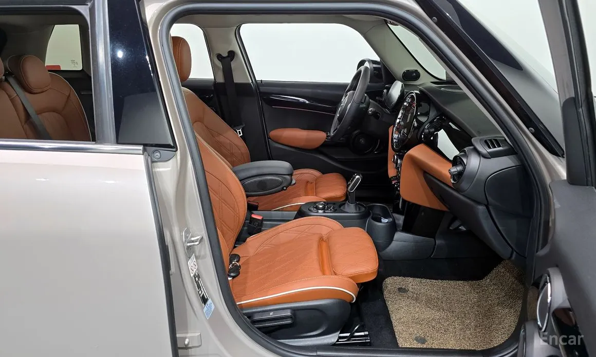 Фото 11 - Mini Cooper