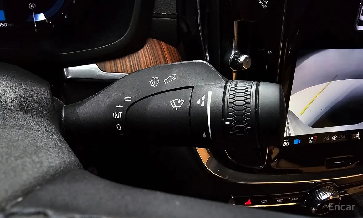 Фото 16 - Volvo S60