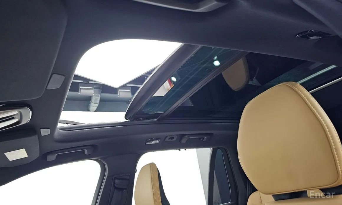 Фото 16 - Volvo XC90