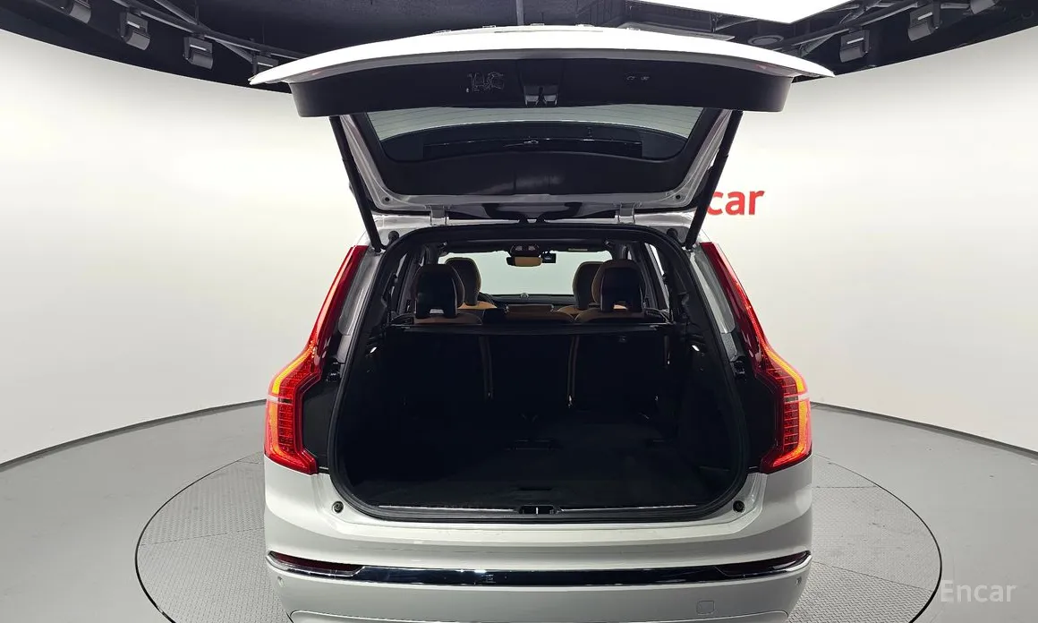 Фото 20 - Volvo XC90