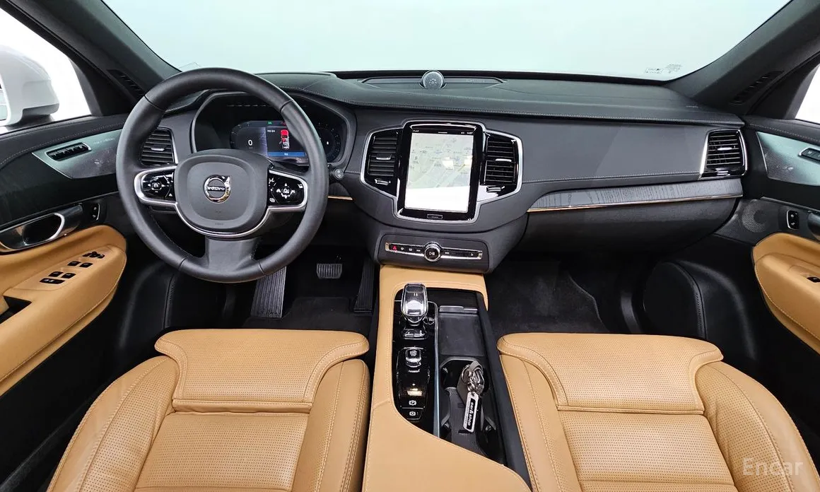 Фото 7 - Volvo XC90