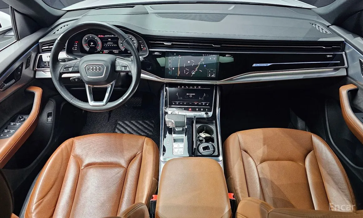 Фото 7 - Audi Q8