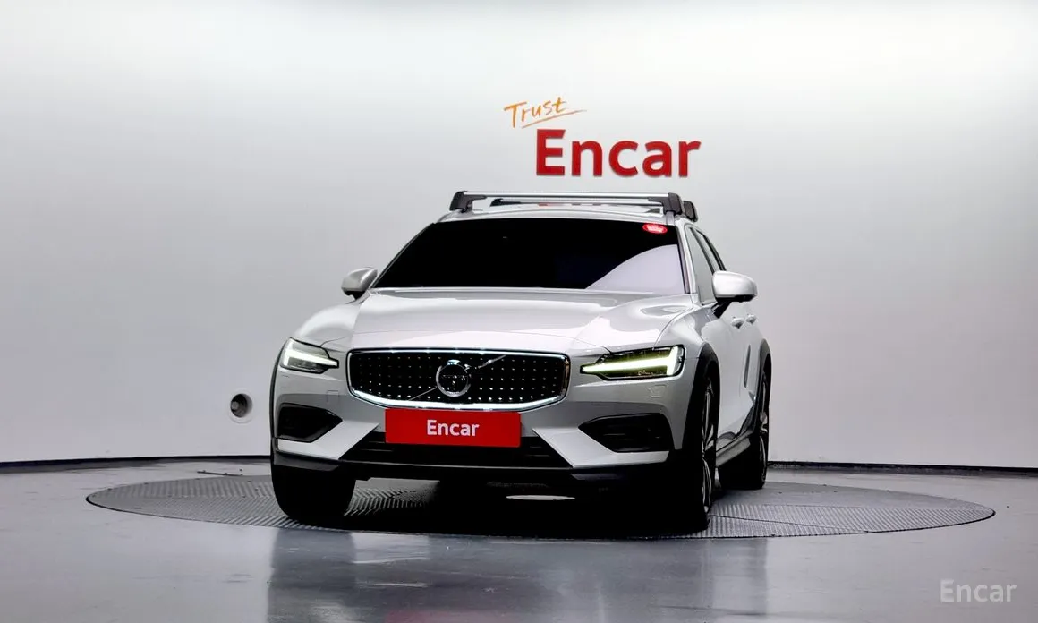 Фото 3 - Volvo V60