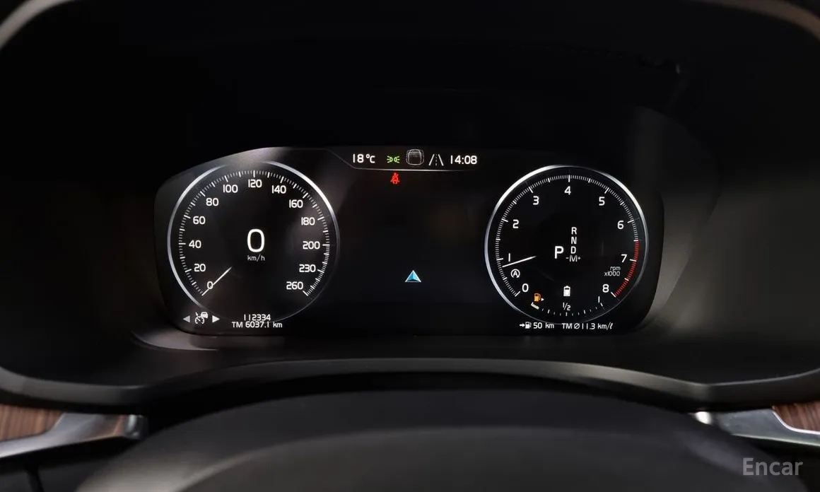 Фото 8 - Volvo V60