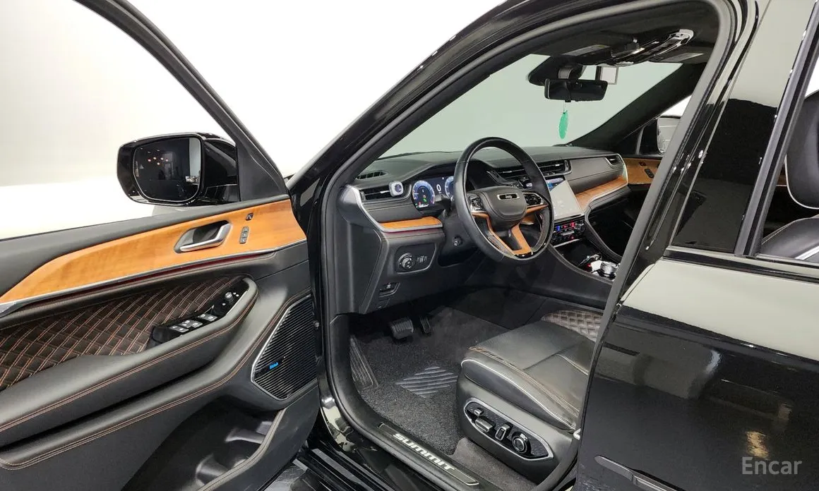 Фото 10 - Jeep Cherokee