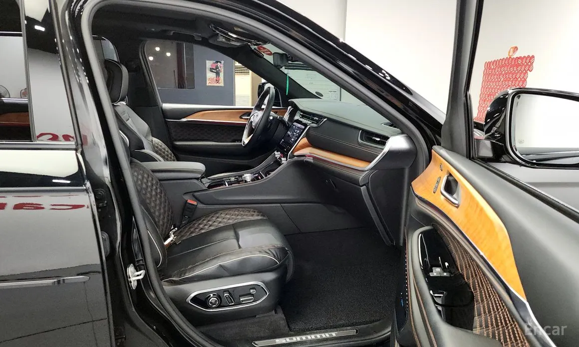 Фото 12 - Jeep Cherokee