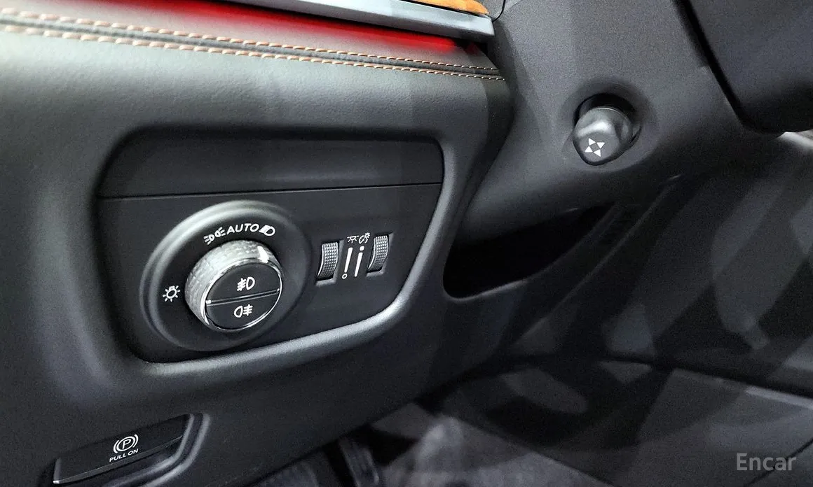 Фото 14 - Jeep Cherokee