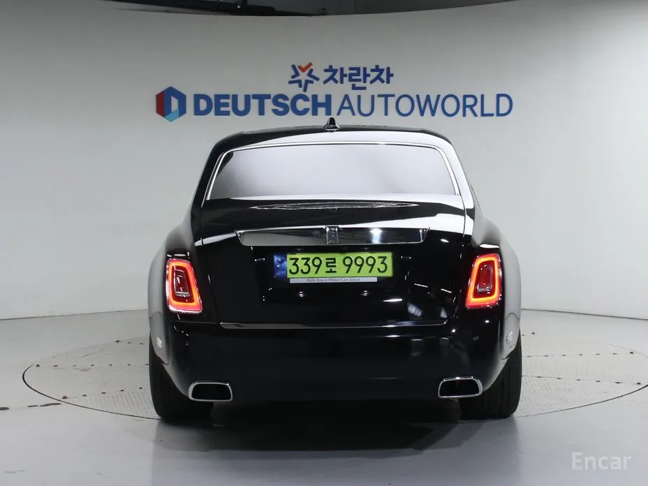 Фото 4 - Rolls-Royce Phantom