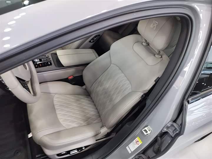 Фото 15 - BYD Han