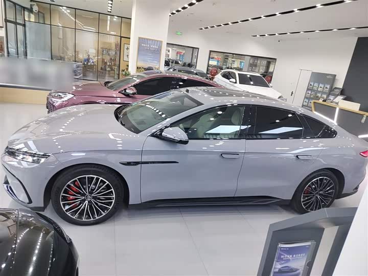 Фото 5 - BYD Han