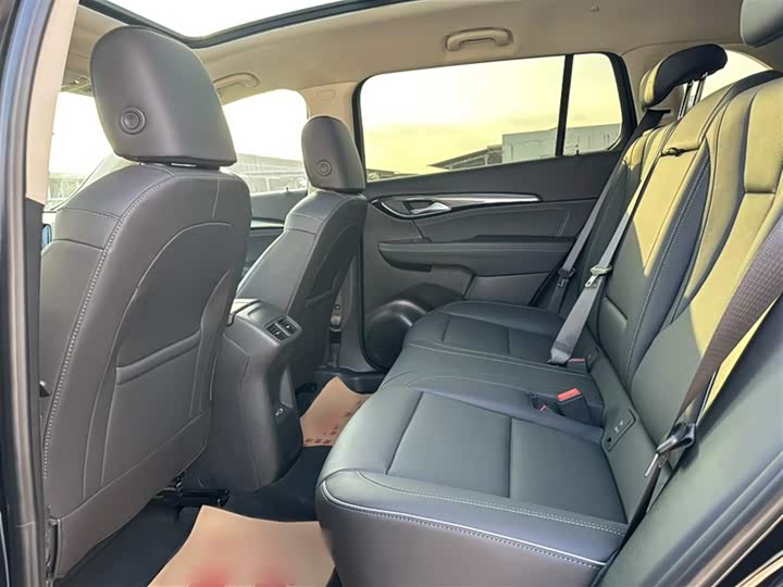 Фото 14 - Buick Envision Plus