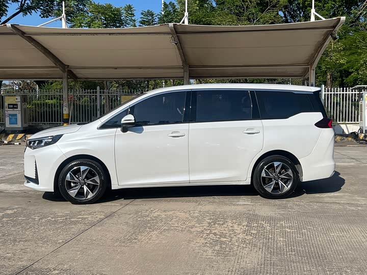 Фото 6 - GAC Trumpchi M6