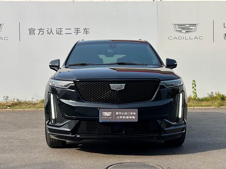 Фото 2 - Cadillac XT6