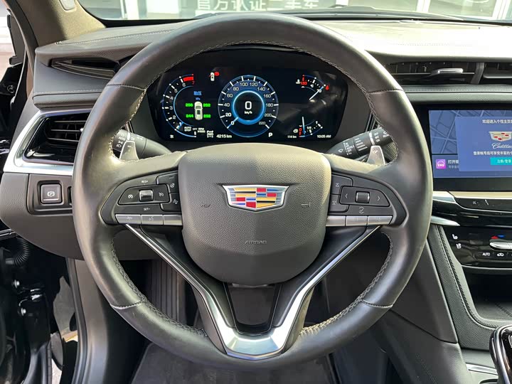 Фото 7 - Cadillac XT6