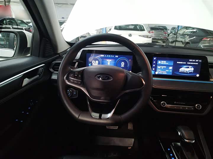 Фото 11 - Ford Escort