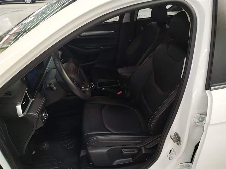 Фото 15 - Ford Escort