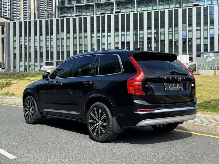 Фото 9 - Volvo XC90 Hybrid