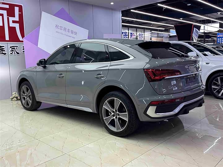 Фото 6 - Audi Q5L Sportback