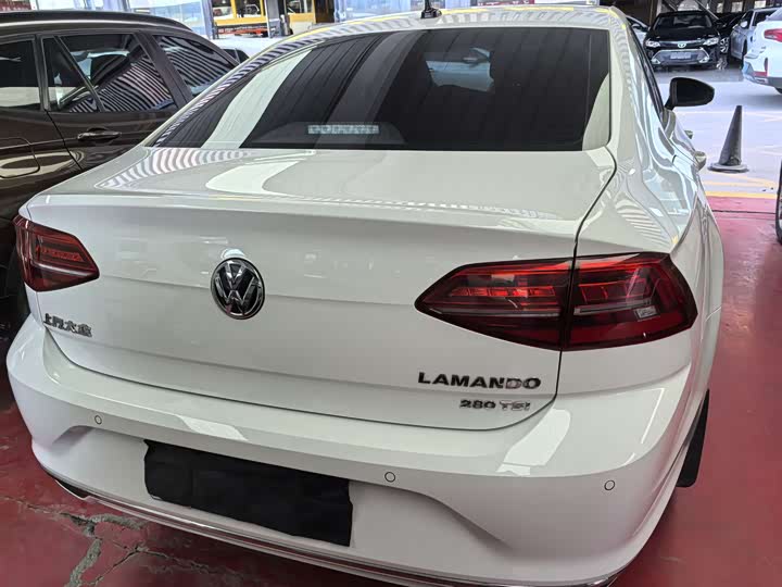 Фото 4 - Volkswagen Lamando L