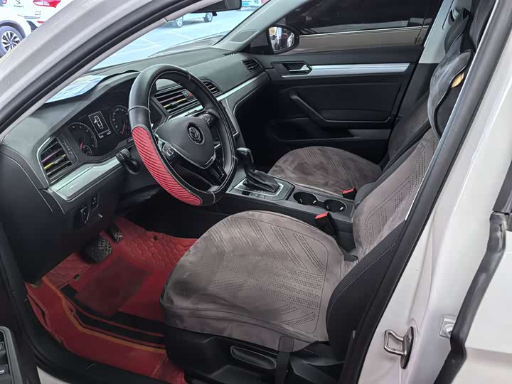 Фото 6 - Volkswagen Lamando L