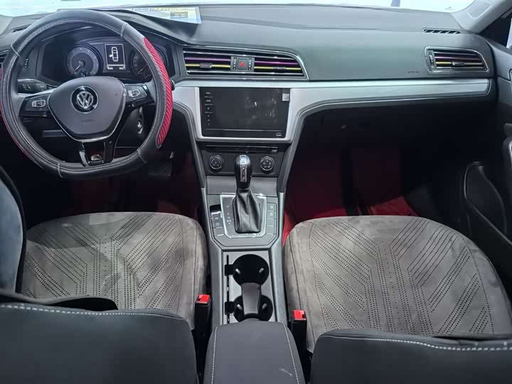 Фото 7 - Volkswagen Lamando L