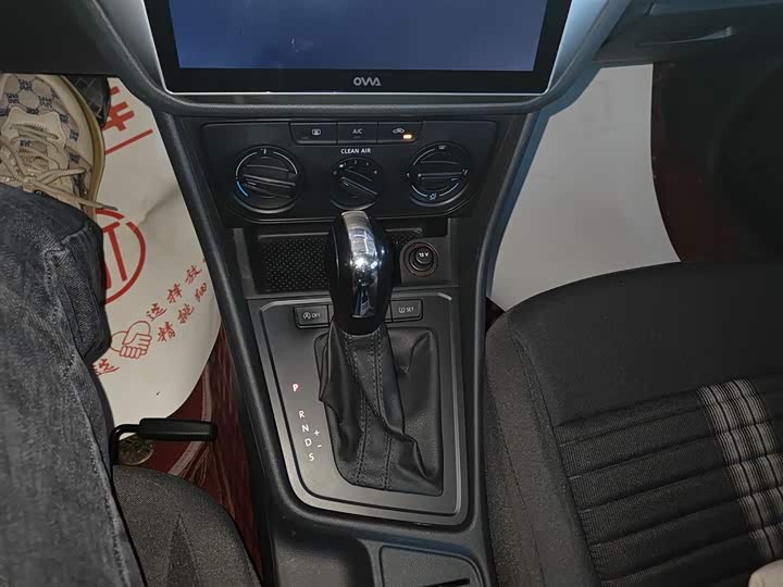 Фото 14 - Volkswagen Lavida