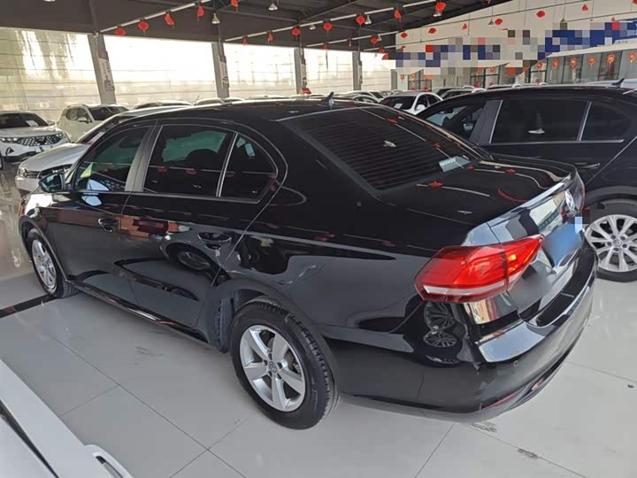 Фото 5 - Volkswagen Lavida