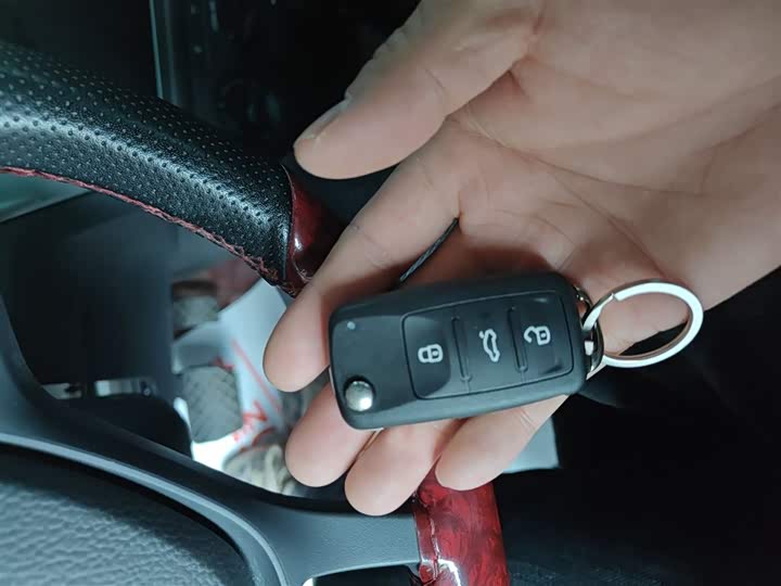 Фото 9 - Volkswagen Lavida