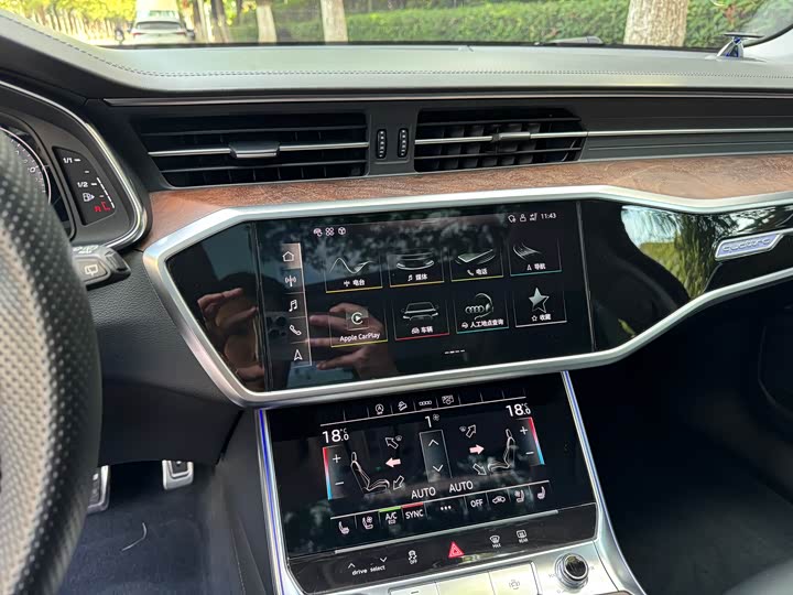 Фото 12 - Audi A6