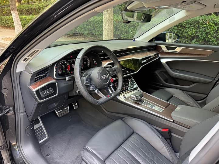 Фото 6 - Audi A6