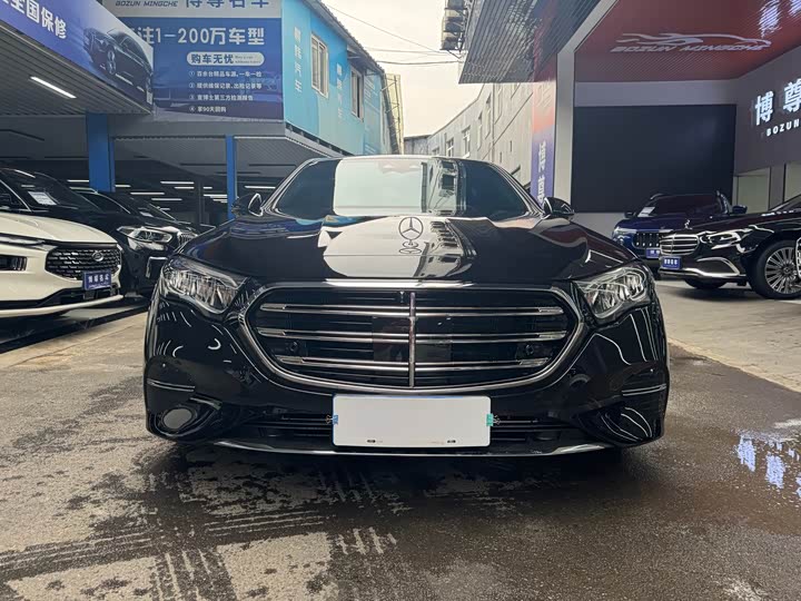 Фото 2 - Mercedes-Benz E-Class