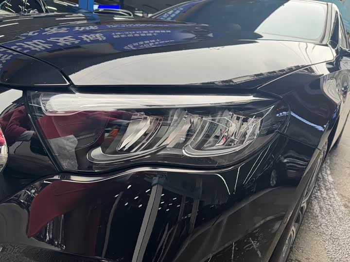 Фото 4 - Mercedes-Benz E-Class