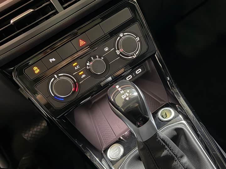 Фото 11 - Volkswagen Tacqua