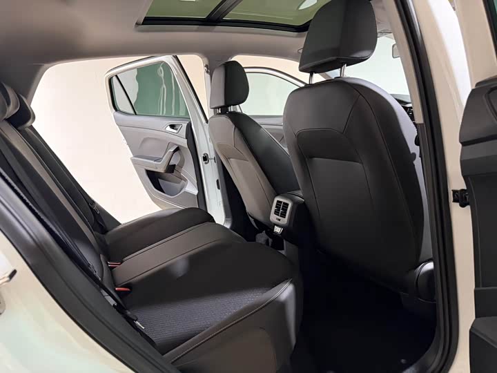 Фото 21 - Volkswagen Tacqua