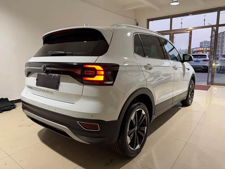 Фото 6 - Volkswagen Tacqua