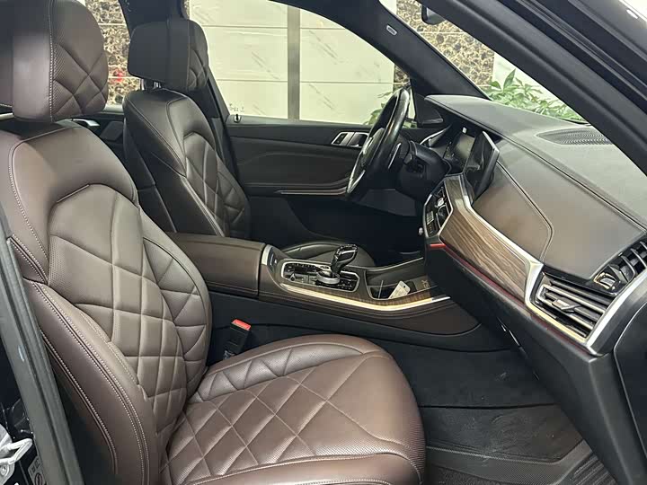 Фото 12 - BMW X5