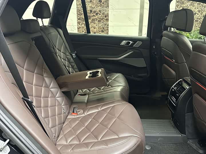 Фото 13 - BMW X5