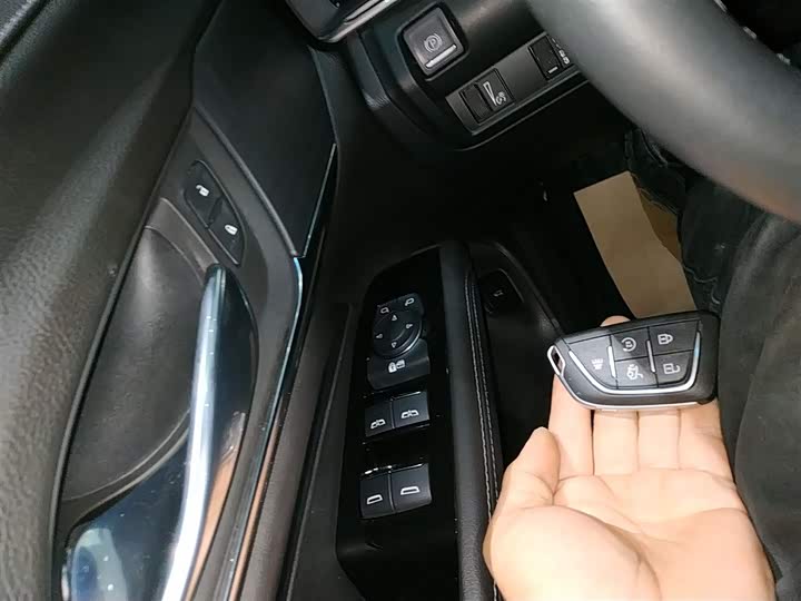 Фото 9 - Cadillac CT4