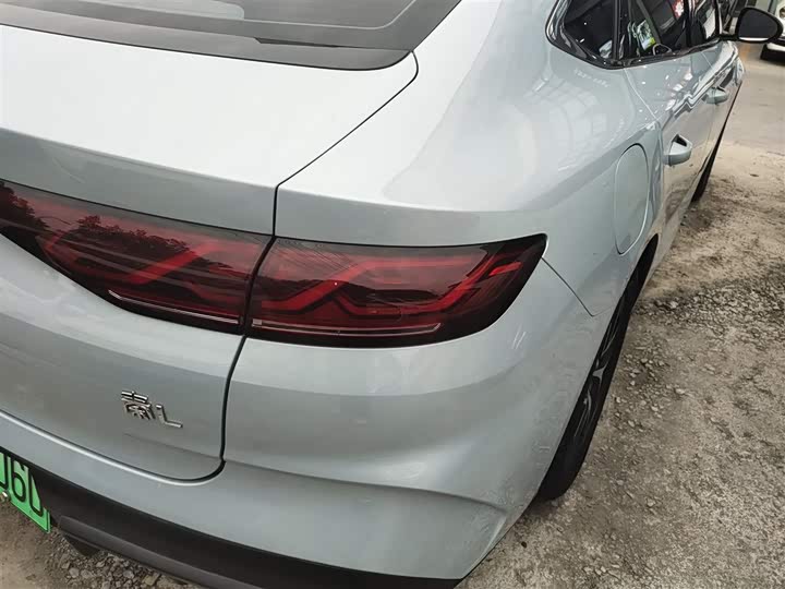 Фото 8 - BYD Qin L