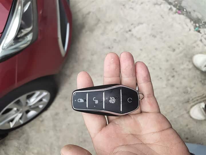 Фото 9 - BYD Qin L