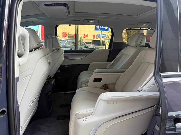 Фото 6 - Buick GL8 Hybrid