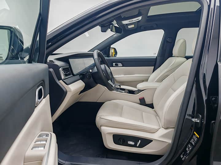 Фото 13 - LiXiang One