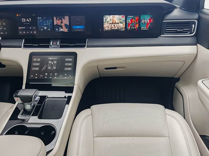 Фото 18 - LiXiang One