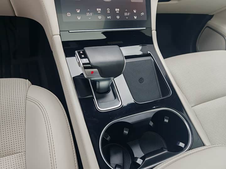 Фото 24 - LiXiang One