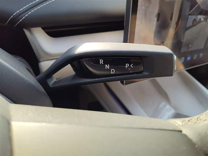 Фото 14 - Xiaomi SU7