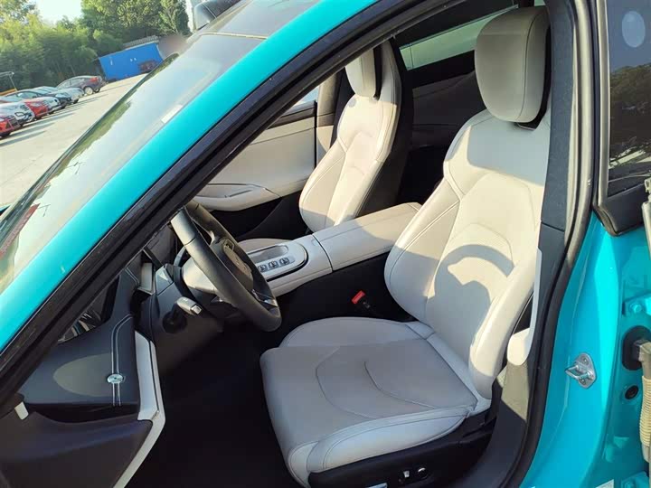 Фото 15 - Xiaomi SU7