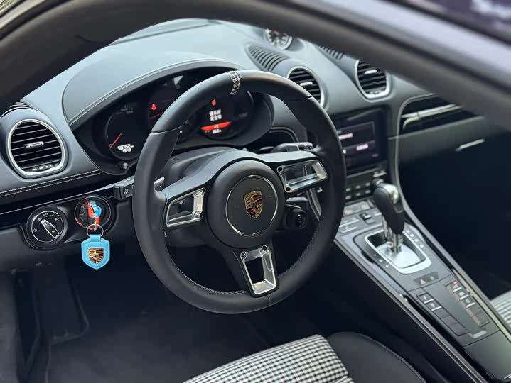 Фото 7 - Porsche 718